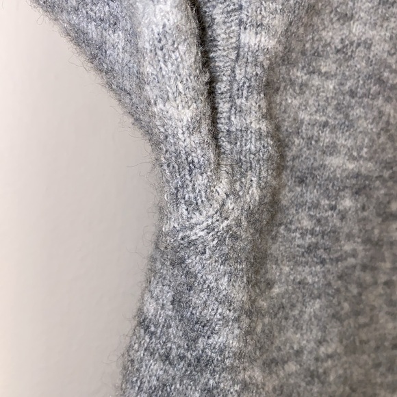 H&M XS GRAY BEADED-COLLAR SWEATER - Picture 6 of 11
